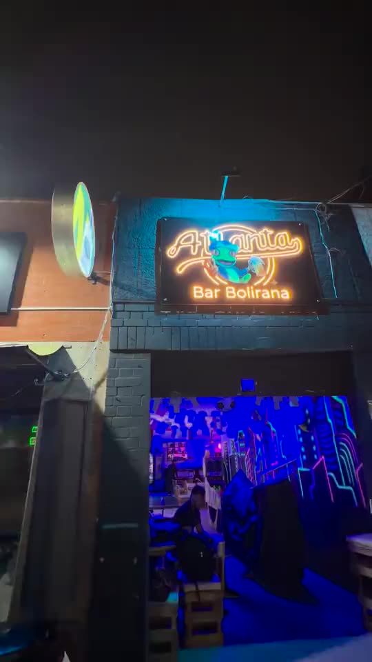 Aviso de neón de Atlanta Bar Bolirana, hecho por Neón Pro